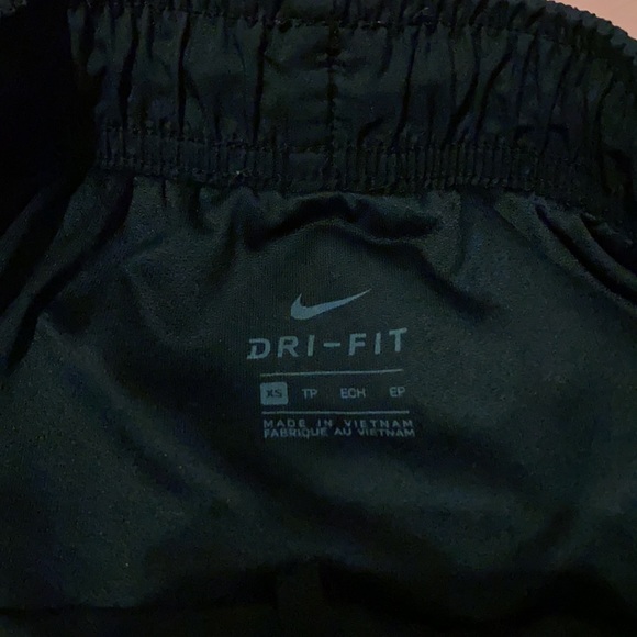 Nike Dri-Fit Shorts - Picture 3 of 3